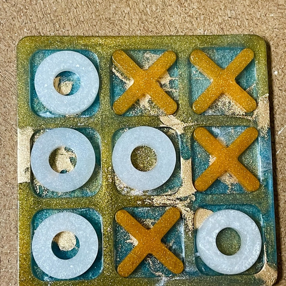 Colorful Tic Tac Toe Set - Picture 4 of 8